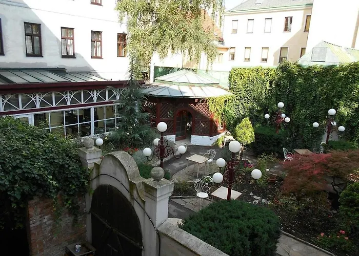 Hotel Viki